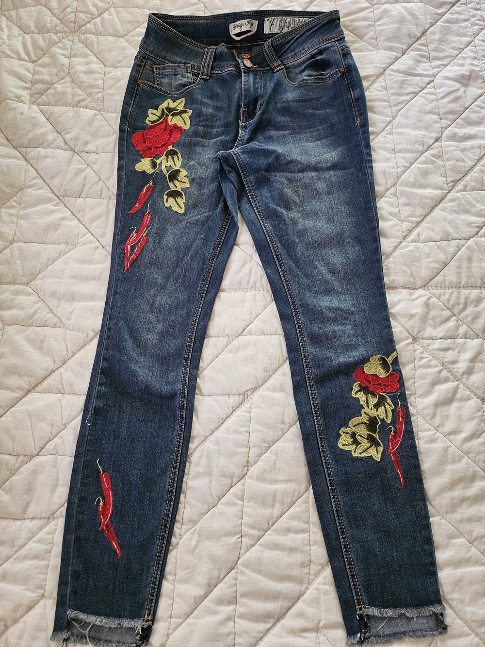 Indigo Rein-Two Button Mid-Rise Ankle -w/ Chili Pepper/Floral Embroidery- Size 7 - Picture 2 of 10